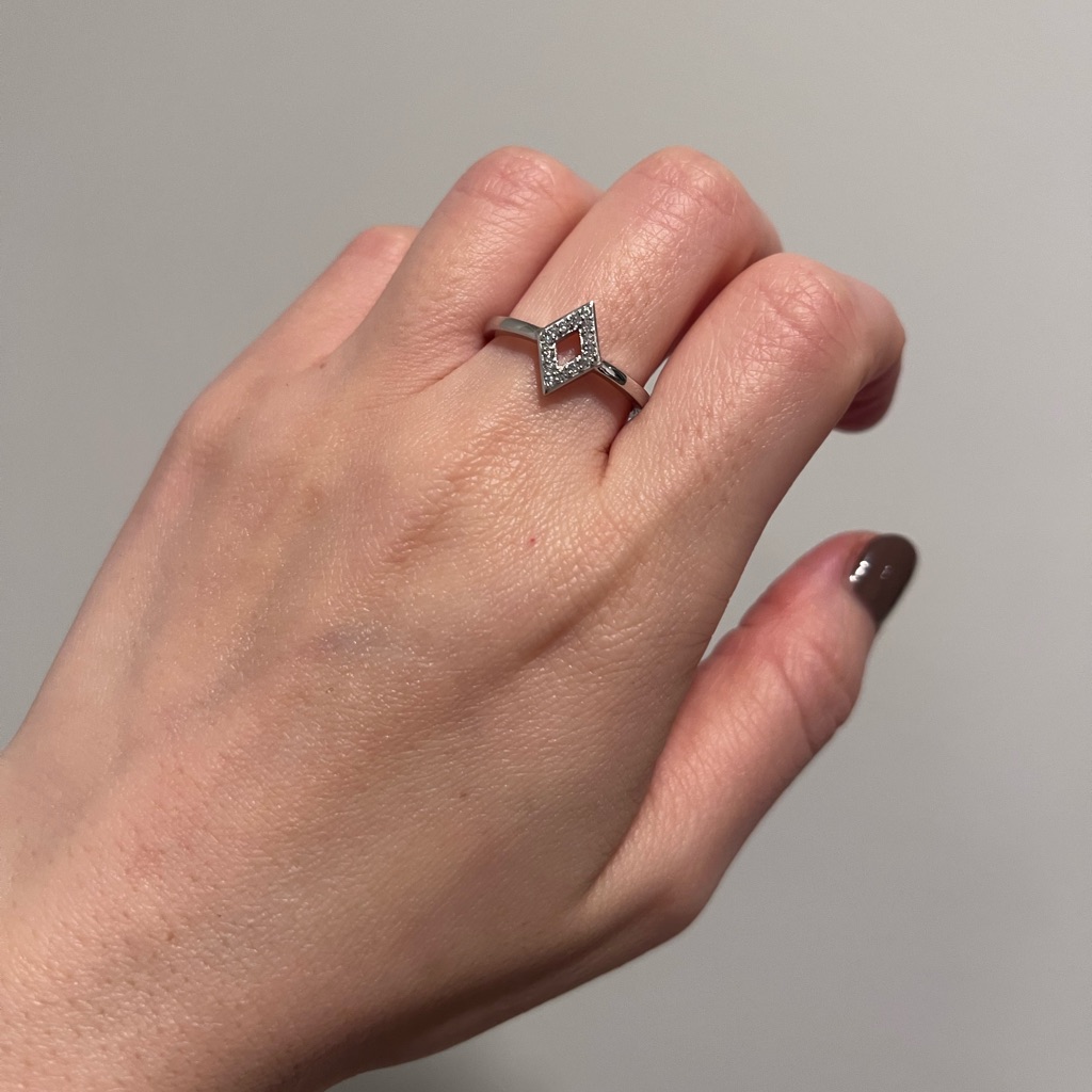 Nwt DiamondShaped Diamond Ring
